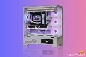 【瓦尔基里 vK03 6.2寸屏经典方案】兄弟们你们喜欢这个效果嘛，瓦尔基里VK036.2寸屏纯白科技海景房+七彩虹5070 Ultra白色装出来的效果你们喜欢嘛[色]感谢佛山杨先生的支持[抱拳]
CPU ：AMD 锐龙7 9800X3D
散热 ：钛钽LG700PRO 360 AMD版 白
内存 ：雷克沙DDR5 32G 6000 C28 战神之翼 套 银 A-Die
固态 ：宏碁掠夺者 GM7 1T
主板 ：华硕TUF GAMING B850M-PLUS
显卡 ：七彩虹5070 Ultra W OC 12G
电源 ：追风者AMP GH1000 白金全模 白 ATX3.1
机箱 ：瓦尔基里VK03 6.2寸屏 白
风扇 ：骨伽星链V2 120 白 正向
风扇 ：骨伽星链V2 120 白 反向*6
配件 ：灯光集线器