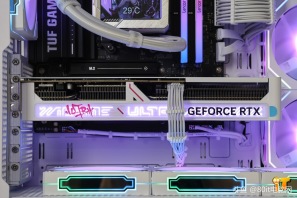 【瓦尔基里 vK03 6.2寸屏经典方案】兄弟们你们喜欢这个效果嘛，瓦尔基里VK036.2寸屏纯白科技海景房+七彩虹5070 Ultra白色装出来的效果你们喜欢嘛[色]感谢佛山杨先生的支持[抱拳]
CPU ：AMD 锐龙7 9800X3D
散热 ：钛钽LG700PRO 360 AMD版 白
内存 ：雷克沙DDR5 32G 6000 C28 战神之翼 套 银 A-Die
固态 ：宏碁掠夺者 GM7 1T
主板 ：华硕TUF GAMING B850M-PLUS
显卡 ：七彩虹5070 Ultra W OC 12G
电源 ：追风者AMP GH1000 白金全模 白 ATX3.1
机箱 ：瓦尔基里VK03 6.2寸屏 白
风扇 ：骨伽星链V2 120 白 正向
风扇 ：骨伽星链V2 120 白 反向*6
配件 ：灯光集线器