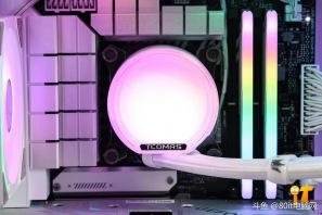 【长城视界S1纯白无立柱海景房方案】兄弟们你们喜欢这个效果嘛，长城视界S1纯白无立柱海景房+华硕TX 4060Ti-O8G白色装出来的效果你们喜欢嘛[色]感谢东莞朱先生的支持[抱拳]
CPU ：intel i5 14600KF原
散热 ：钛钽SJ-A080 360 intel版 白
内存 ：雷克沙DDR5 32G 6400 C32 战神之刃 套 白 A-Die
固态 ：雷克沙NQ790 1T
主板 ：华硕TX GAMING B760M WIFI
显卡 ：华硕TX-RTX4060Ti-O8G-GAMING
电源 ：影驰名人堂HOF GS850 金牌全模 白 ATX3.1
机箱 ：长城视界S1 白 无立柱
风扇 ：骨伽灵镜 正向 白
风扇 ：骨伽灵镜 反向 白*5
配件 ：灯光集线器