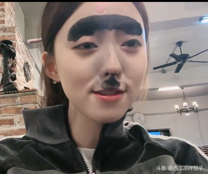 悦桑_斗鱼鱼吧