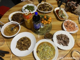 祝自己生日快乐🎂也祝哥哥们平安夜快乐！！！，在此感谢我大大大树🌲哥给我的币！！！让我吃超威🚀啦啦啦！！！