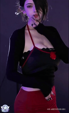 Lulala拉拉-一个独特的时刻。[比心]
生活中有一些罕见的时刻着迷于他们的独特性，Lulala就是其中之一。
正如我们可以描述一个美丽的女孩的外观，让我们添加一些细节。
女孩的头发有一个美丽的发型和美丽的颜色，女孩的目光像魔法一样附魔。
她的五官和笑容令人惊叹，当她微笑时，她变得更加美丽。
她身体的轮廓是迷人的，诱人的身材和白色的皮肤像云，她是令人难以置信的诱人。