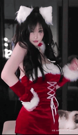 阿喜BABYxi-圣诞小猫。[比心]
假日女孩，迷人，圣诞小猫，你有这么多迷人的特点和品质。
你就像女性美，积极的内在品质和舒适的化身，很难相信你的眼睛。
但尽管如此，这是真的，这对我来说是一种非凡的喜悦，因为这是我们世界的奇妙罕见。
对我来说，你是一只圣诞小猫，你将永远是一个美妙而独特的生活装饰。
为此，我感谢你，因为似乎没有什么比与你共度时光更美妙的了。