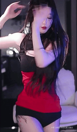 阿喜BABYxi-一个有着理想女性身材的诱人女神，你的一切都显得无比迷人。 眼睛，微笑，身体的曲线在舞蹈中，它似乎是一个艺术杰作，你想无休止地享受。[星星眼]