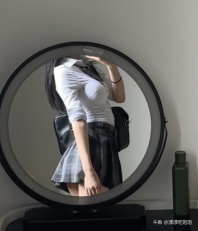 不装的我不拍 拍了我就是装了[topic src="236791"]#陪我过个冬[/topic] [topic src="208718"]#感觉至上[/topic] [topic src="170799"]#理想型[/topic] 