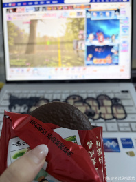 大家新年快乐啊啊啊啊啊啊啊 松间辞新年快乐！！！🤑🥳🎆