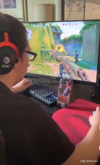 你永远不知道你队友在干嘛

100t官方发帖:边打游戏边刷视频

FPS玩家常态:买枪——切刀——被抓timing——玩手机