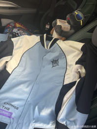 衣服收到了  还不错😇