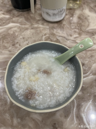 xg，新年快乐，[龇牙][龇牙]