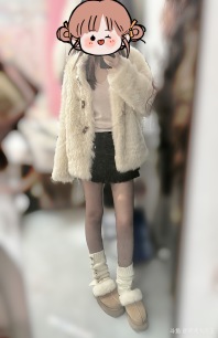 在家试衣服，这件托卡有点想退了
（透肉黑丝yyds）