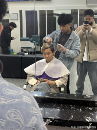 im哥你想搞一个什么发型和我说 ！