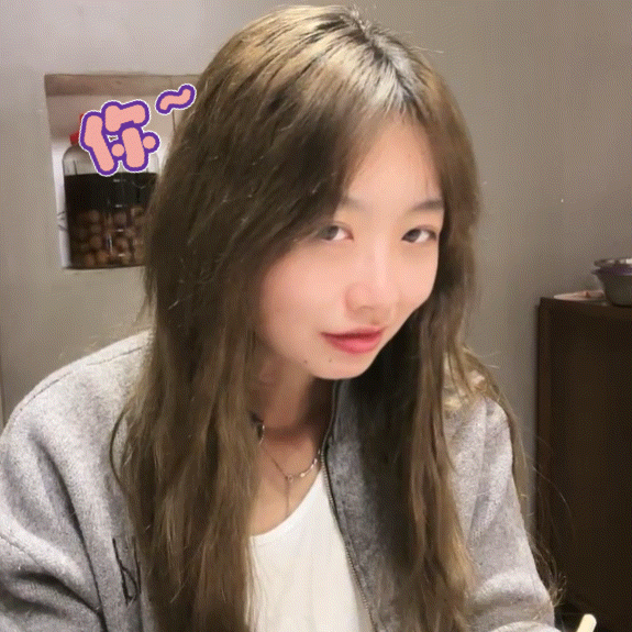 新表情包，快夸我！