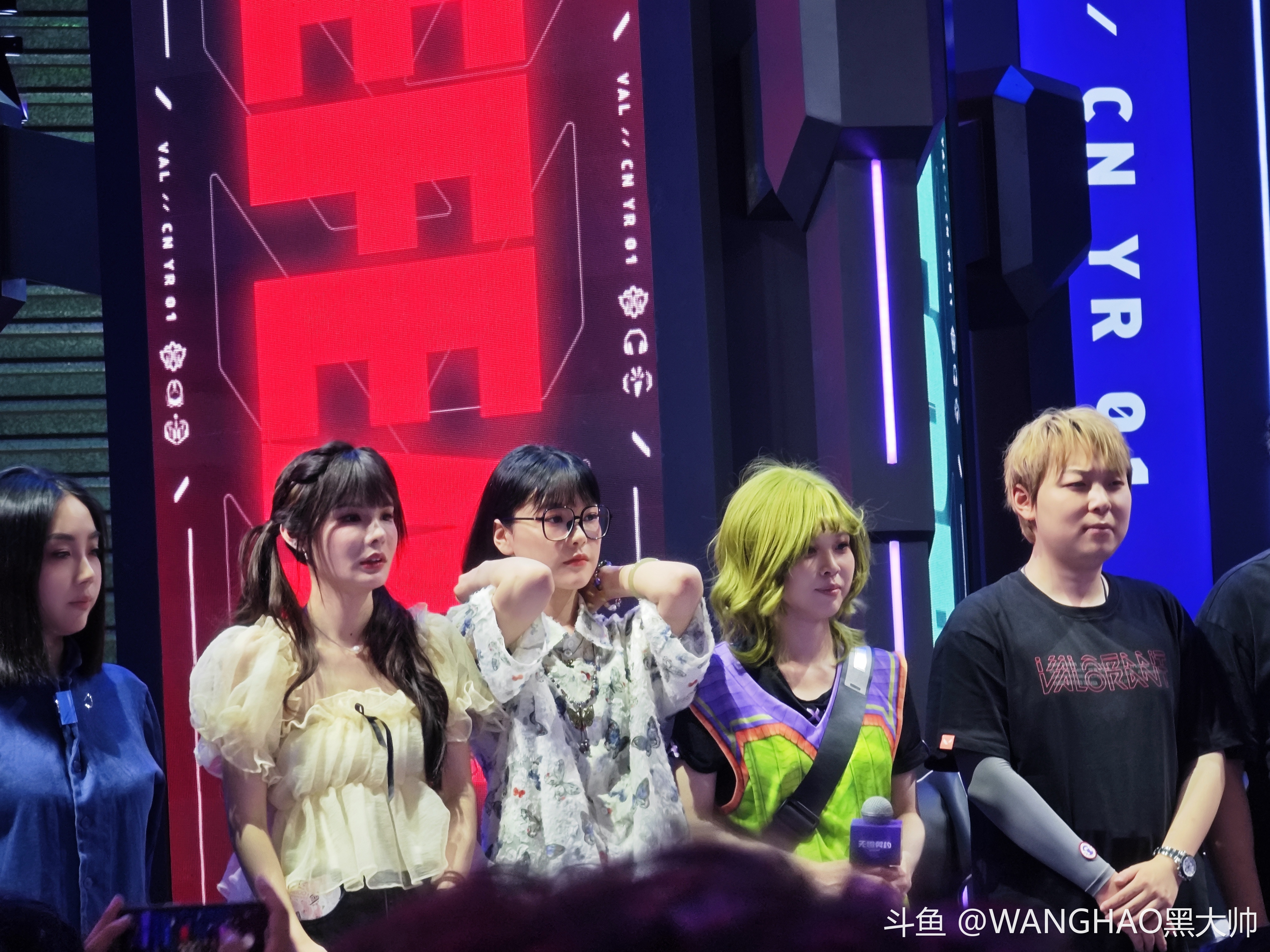 一姐线下好小一只啊!_斗鱼鱼吧